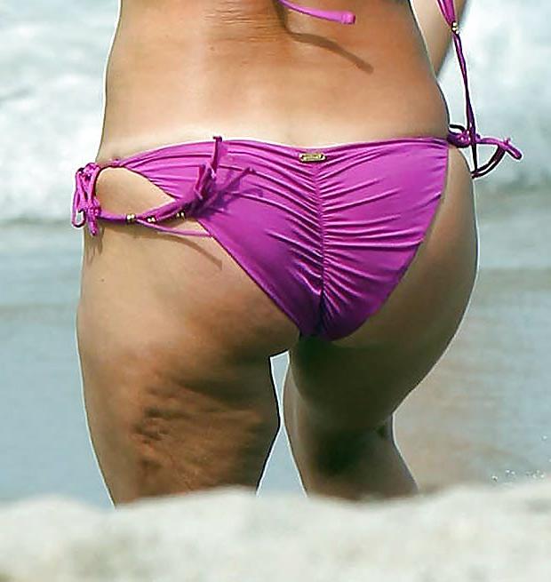 8P HAYDEN PANETTIERE PURPLE BIKINI !!
