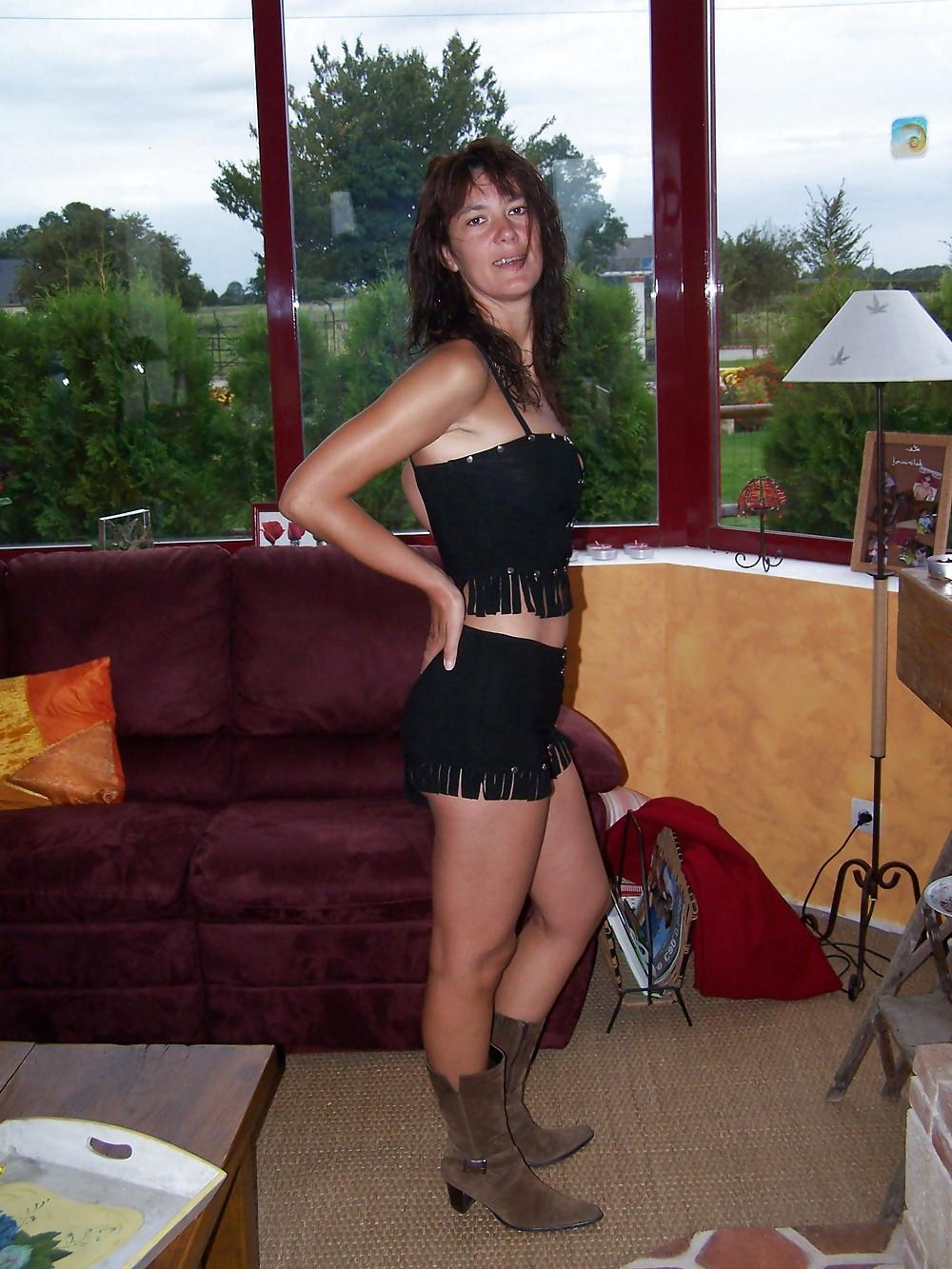 10P Submitive french slute for outside dogging