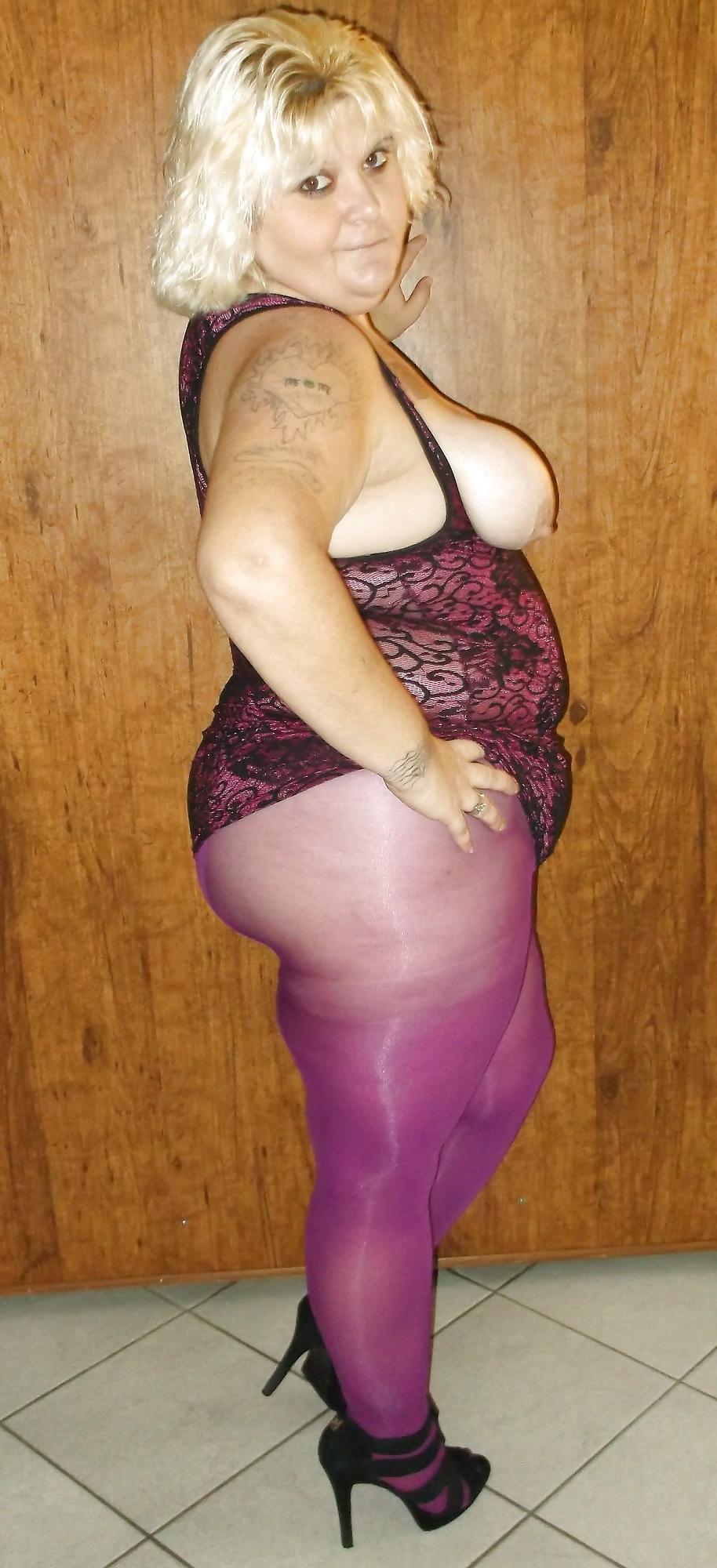 18P Passionate purple  photoshoot