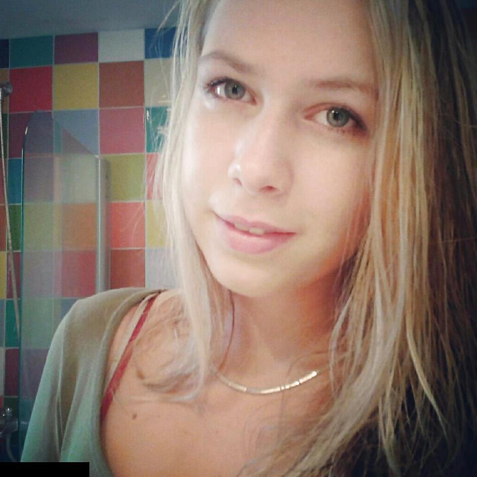 25P Dutch slut 20
