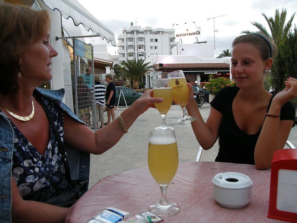 17P My Sister Denise at holiday with her cousine Marie and aunt 