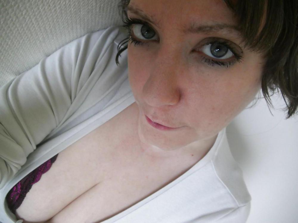 21P Private pics of my friend (no nude)