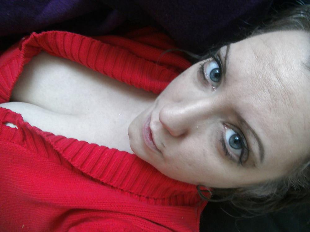 21P Private pics of my friend (no nude)