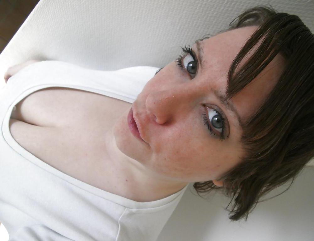21P Private pics of my friend (no nude)