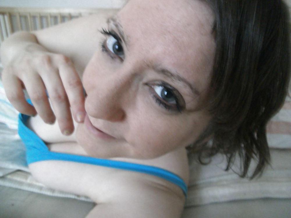 21P Private pics of my friend (no nude)