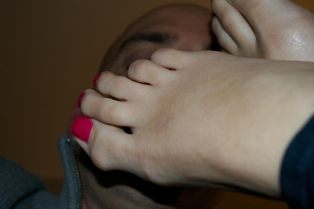 5P Jackie's Feet and Long Toes getting worshiped.