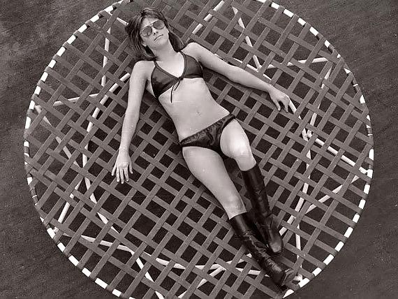 16P Suzi Quatro