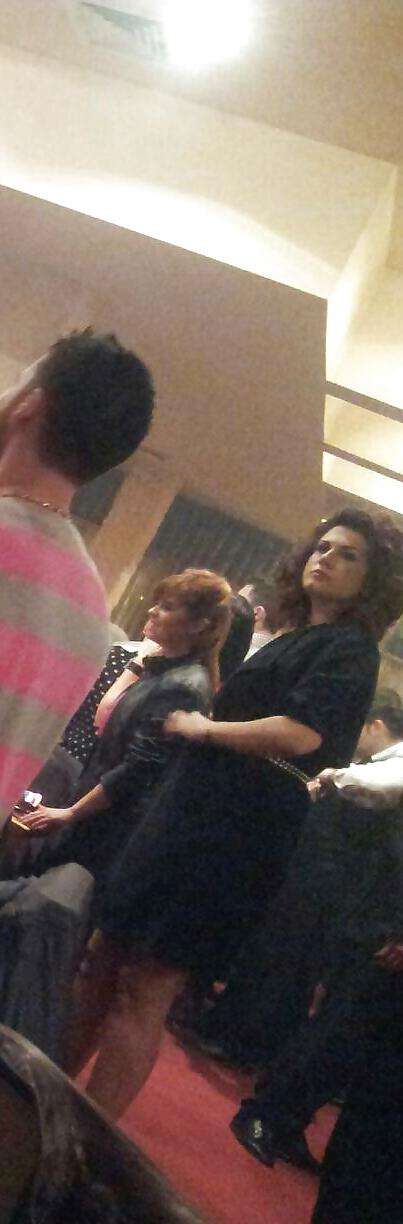 25P Spy old + young women in restaurant romanian