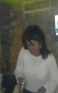 25P Spy old + young women in restaurant romanian