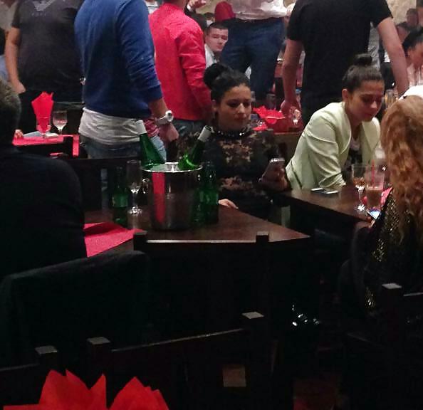 25P Spy old + young women in restaurant romanian