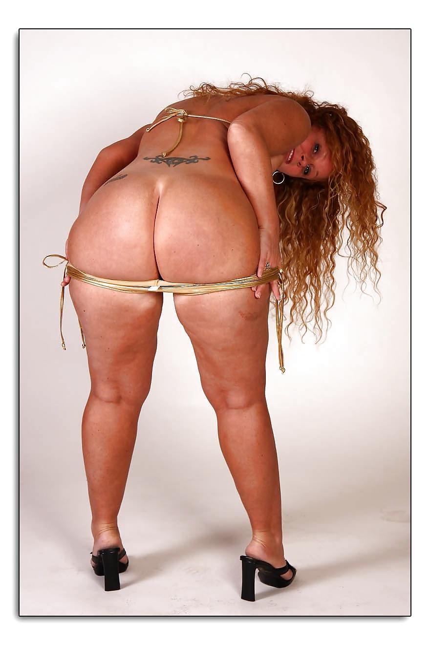 25P PAWG id love to mount up behind