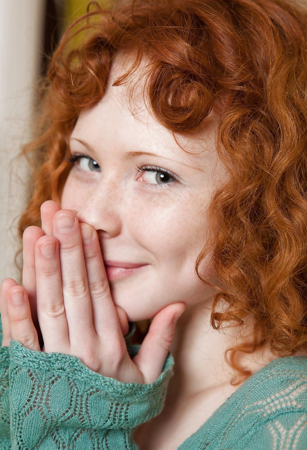21P Dutch Redhead Nina