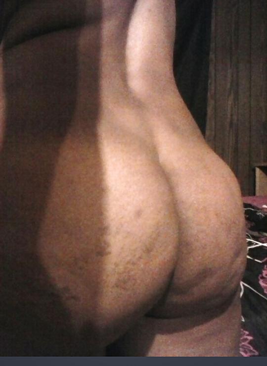 11P Her phat cameltoe
