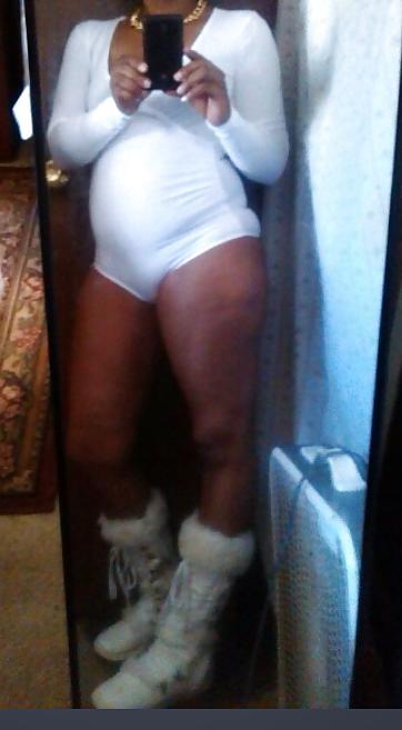 11P Her phat cameltoe