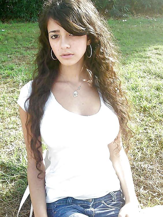 4P Dutch teen Chantal