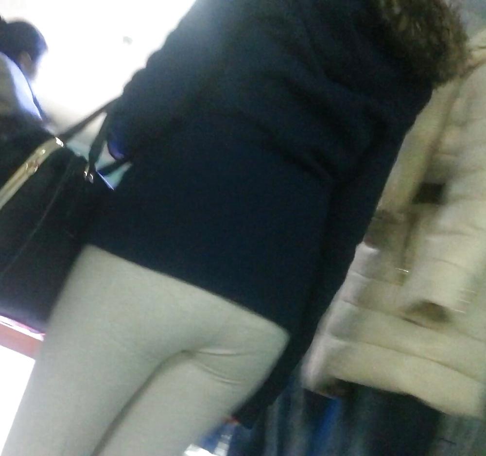 25P Spy sexy teens ass in shop romanian