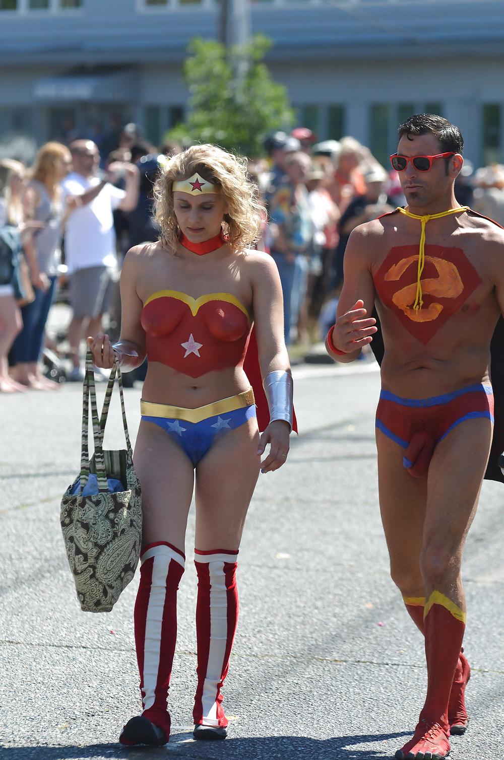 25P Wonders of the World Naked Bike Ride