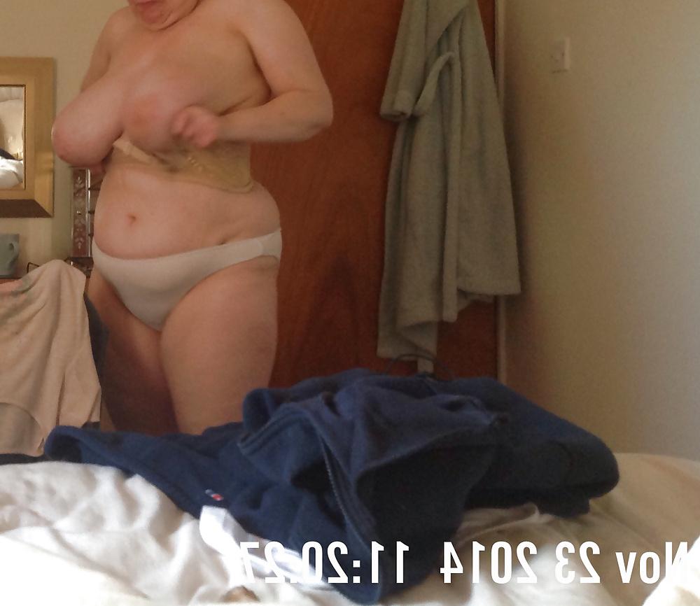 17P Wife's tits from this morning...