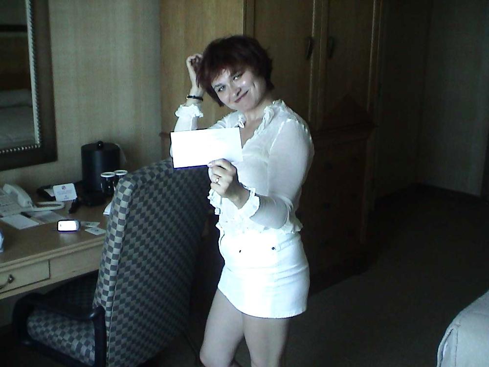 25P Russian married slut Anna Nikolaeva, now lives in the U.S.25