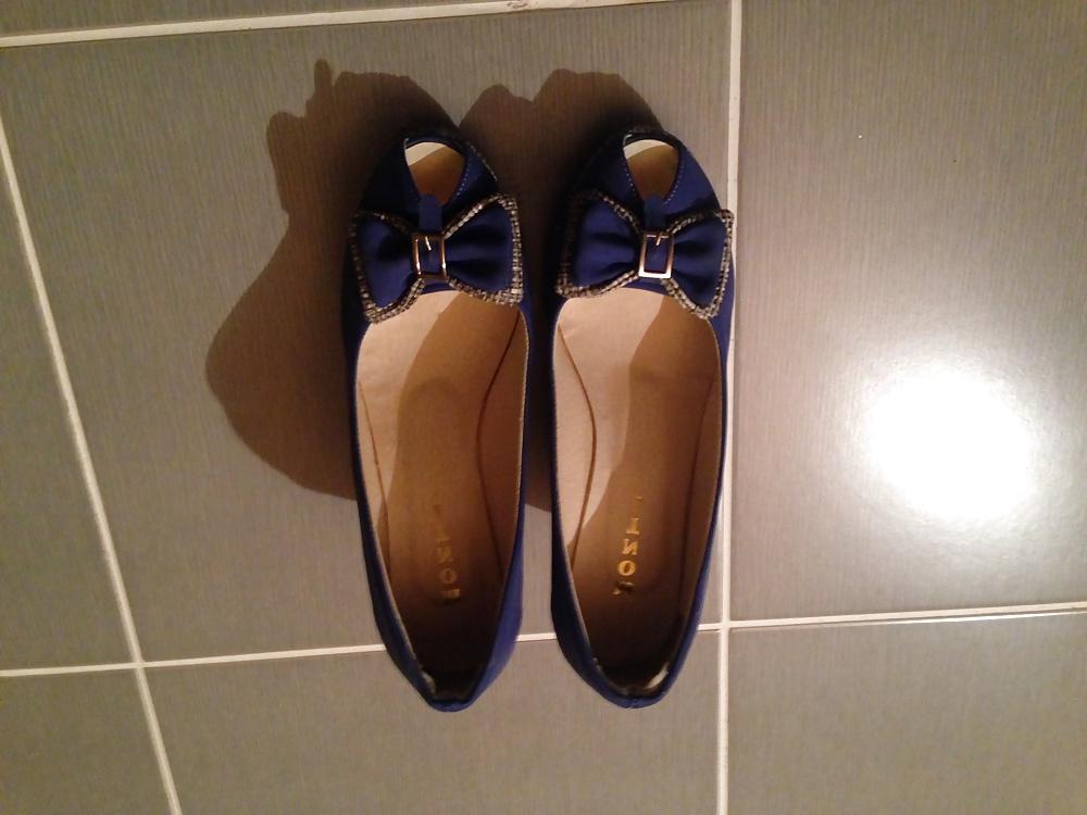 16P My friend's beautiful wife's sexy shoe collection. 