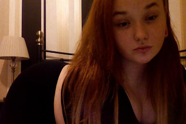 20P Redhead Pawg