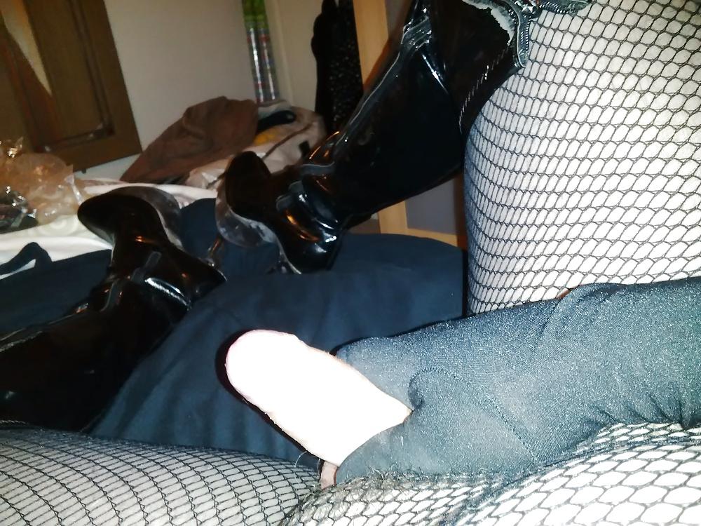 11P Bodystocking kinky boots and mask encasement