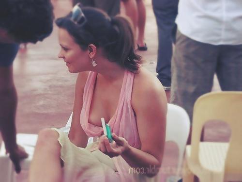24P BRALESS AND NIPPLESPLIS