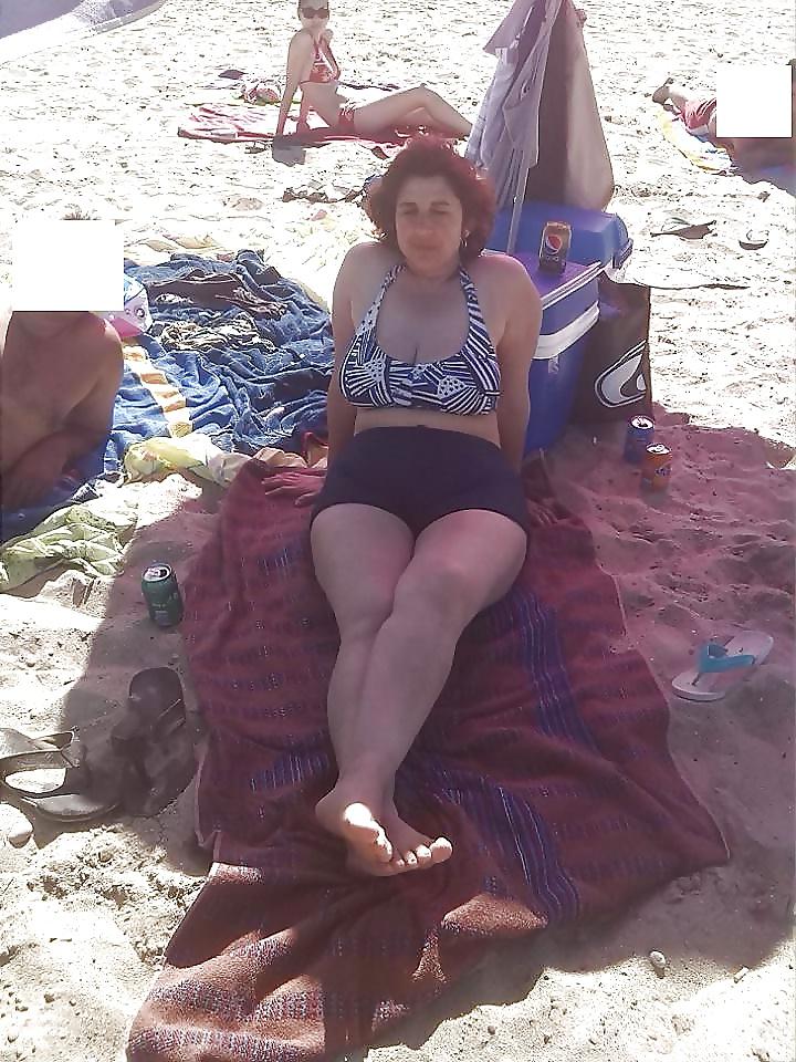 25P For lovers of busty women