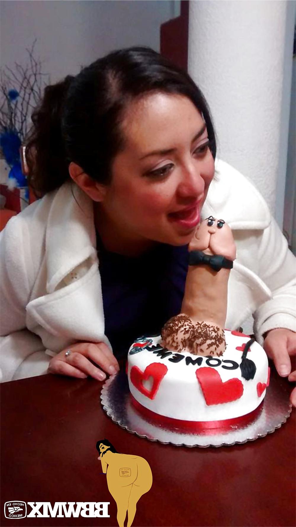 8P GORDITA EN SU DESPEDIDA DE SOLTERA SE TRAGA UN PENE