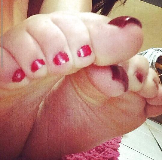 10P 4 Feet Lovers Only