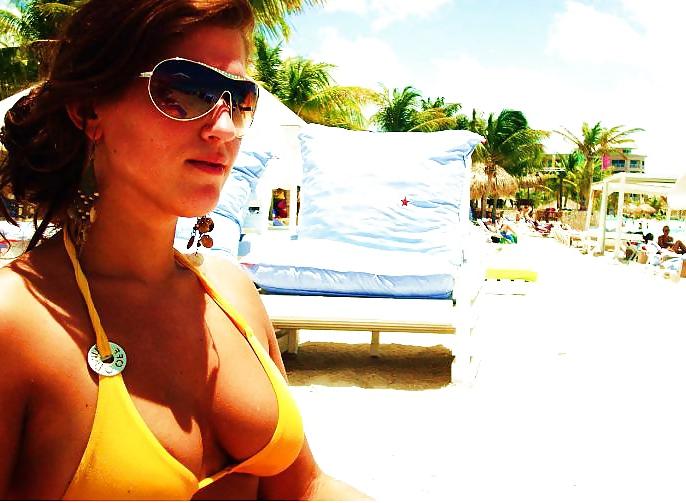 11P Teen bikini dutch