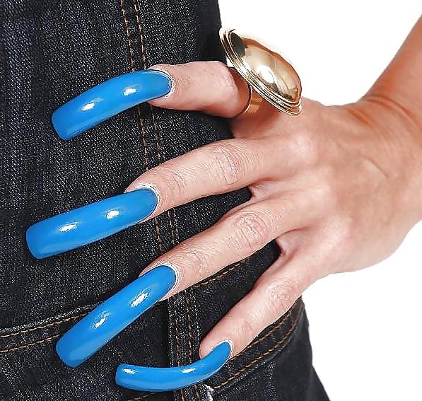 25P I Love Long Nails!