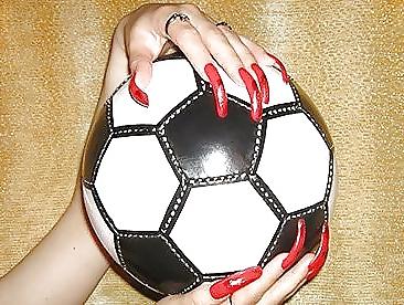 25P I Love Long Nails!
