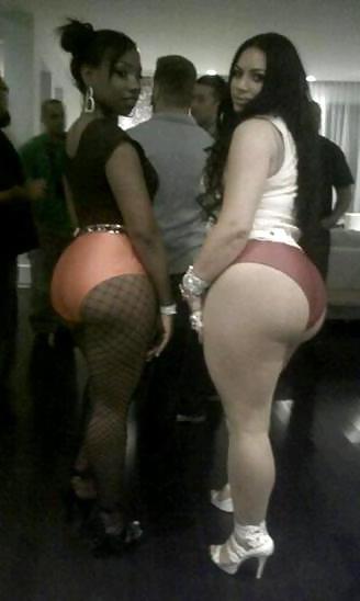 25P Elke The Stallion Twitter Photos