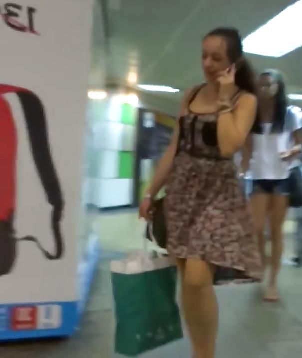 25P Spy ass, boobs and face in subway romanian