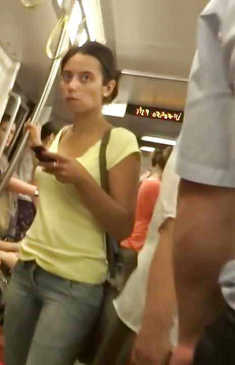 25P Spy ass, boobs and face in subway romanian