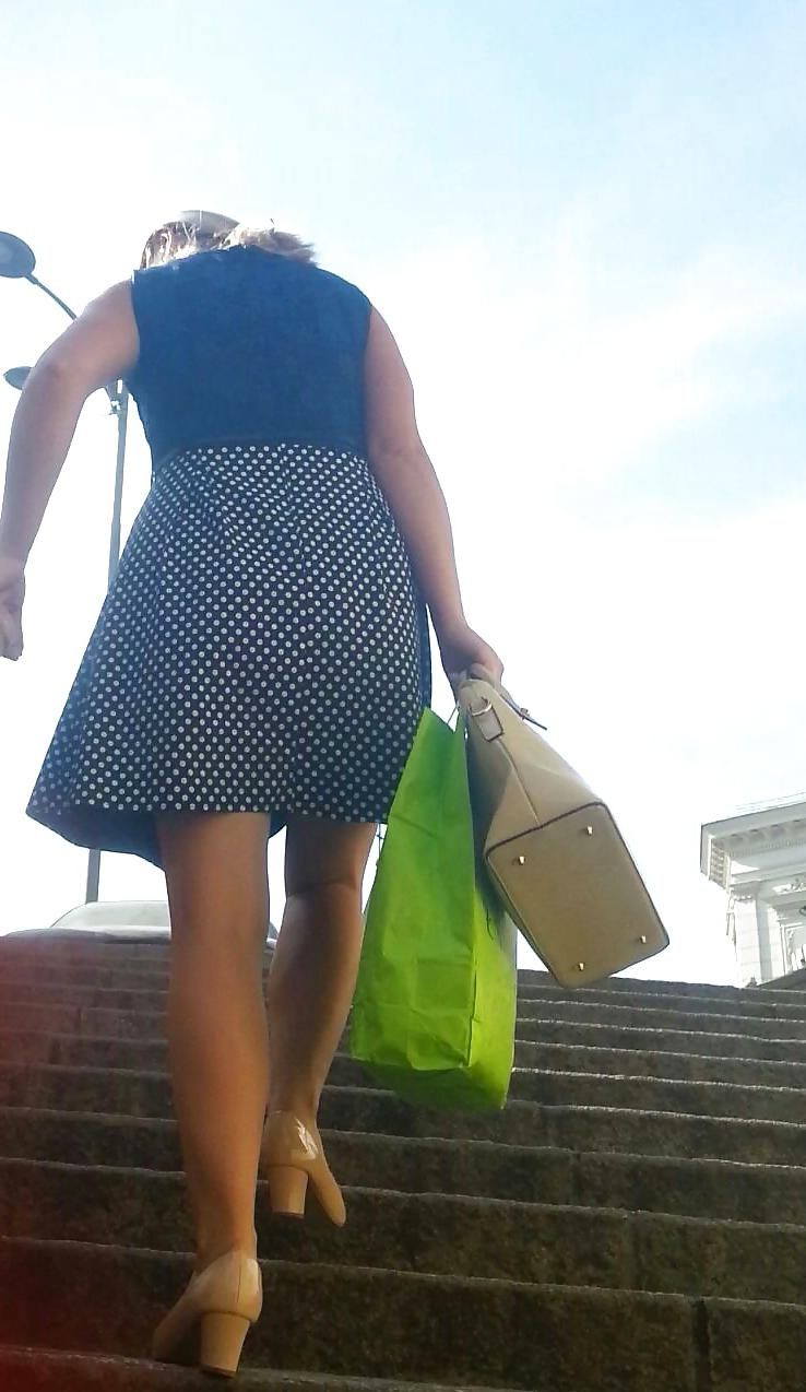 7P Spy sexy mature skirt and feet romanian