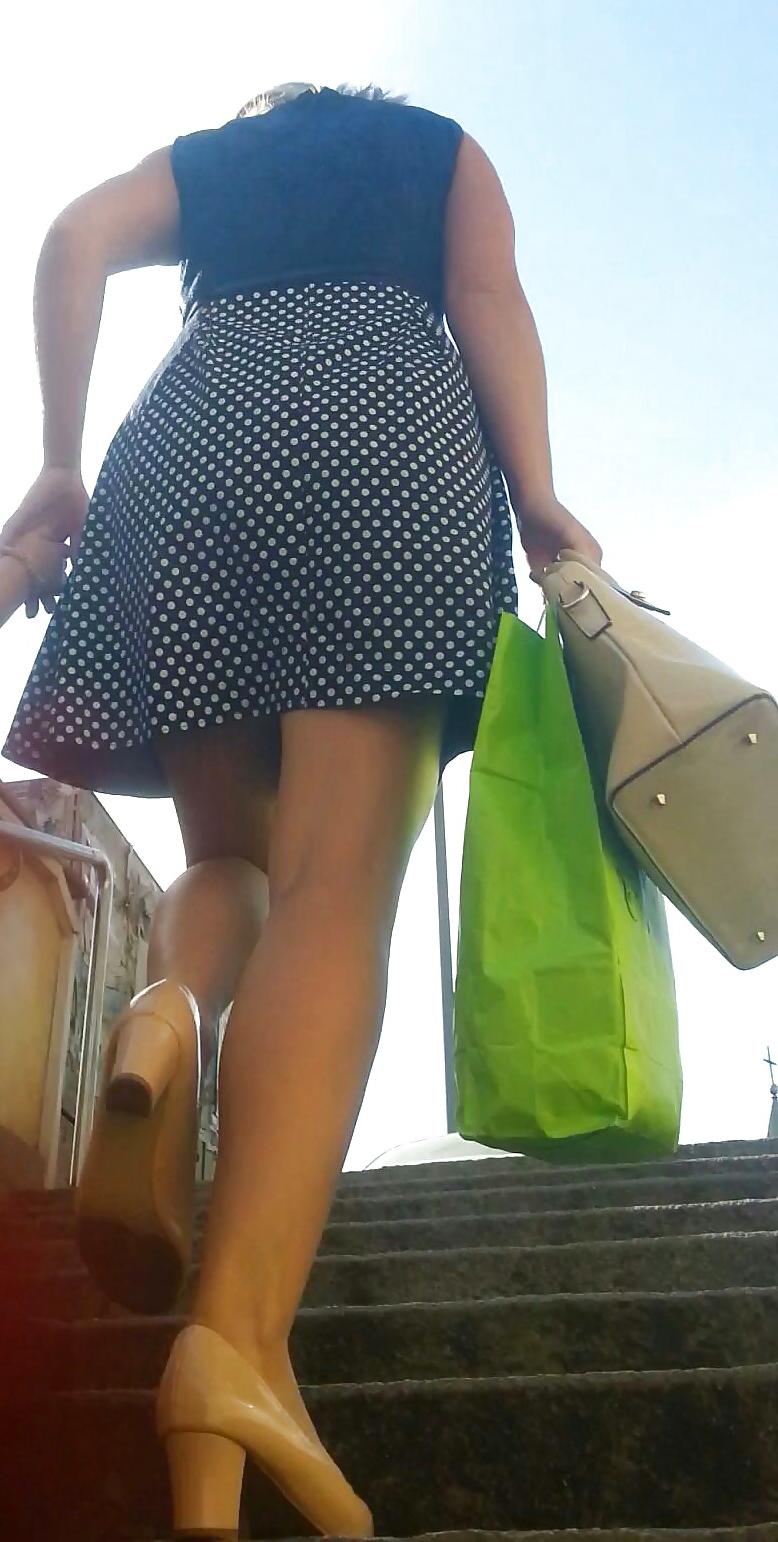 7P Spy sexy mature skirt and feet romanian