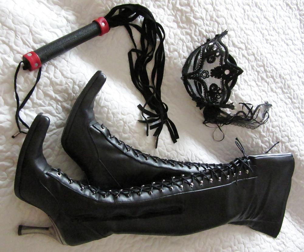 14P Ysaline's soft domination