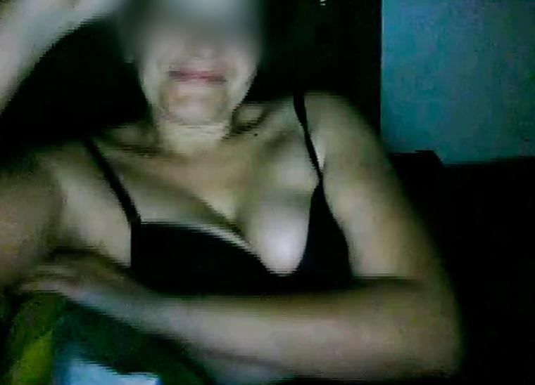 13P Slut wife when the husband is not at home