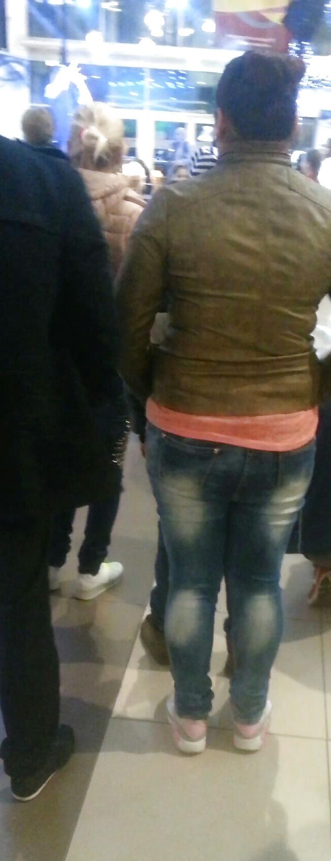 17P Spy sexy ass old + young in mall romanian