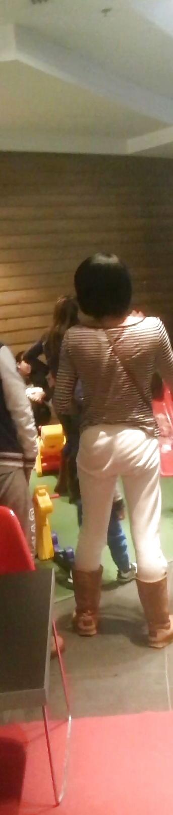 17P Spy sexy ass old + young in mall romanian