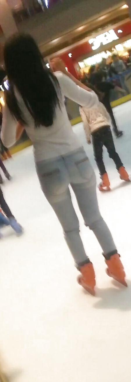 22P Spy sexy teens patinoar romanian