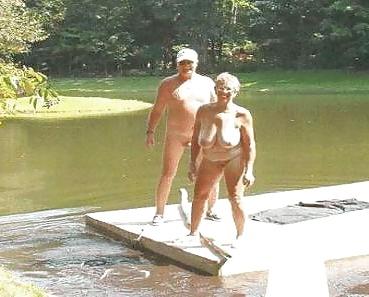 25P Matures and grannies on the beach