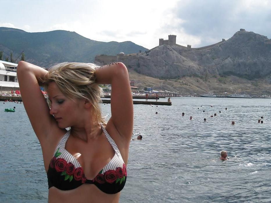 25P GIRL I MET ON HOLIDAY FEW YRS BACK...!!!