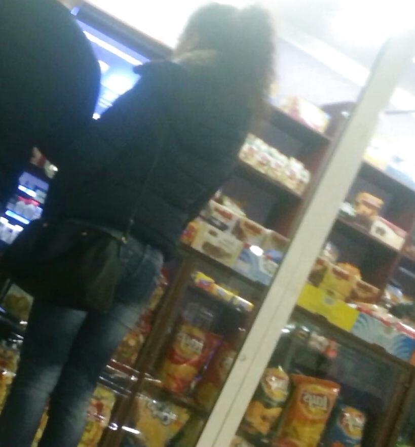 22P Spy sexy ass in shop romanian