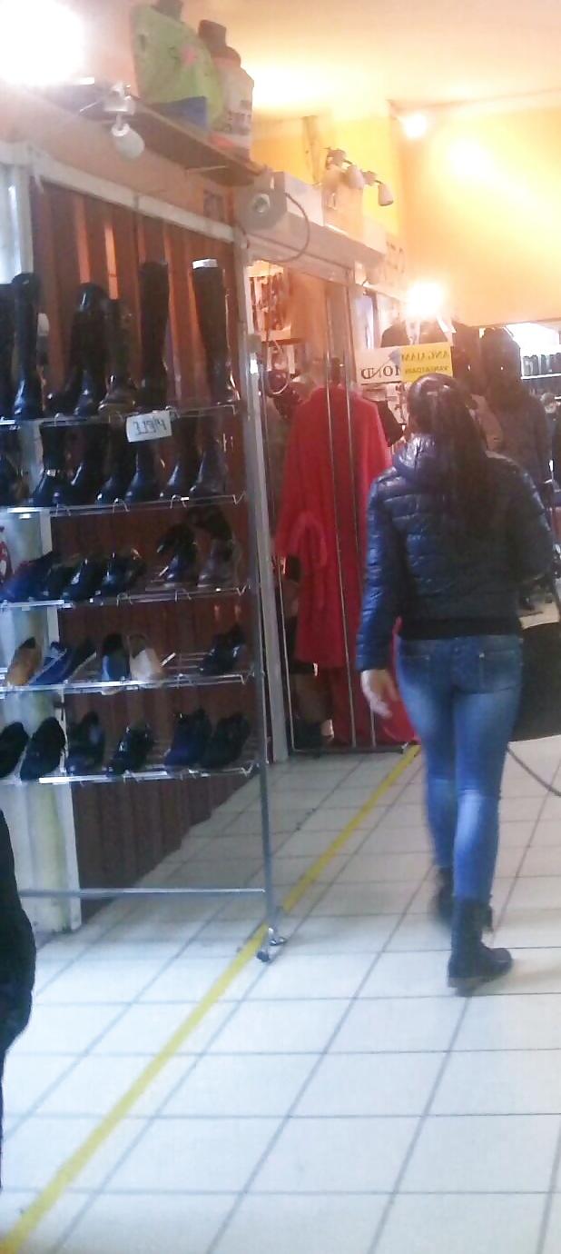 22P Spy sexy ass in shop romanian