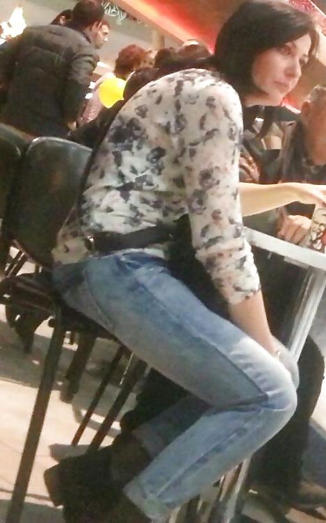 22P Spy sexy teens restaurant romanian