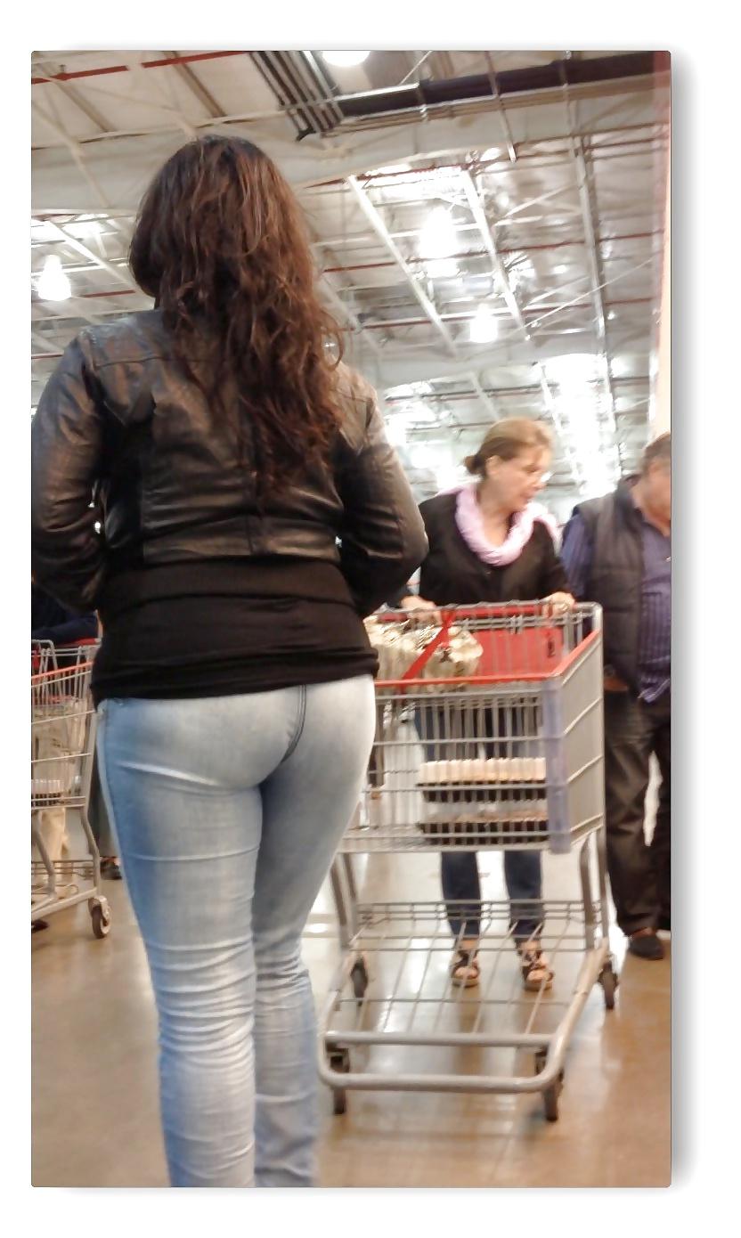 20P Ass n cameltoe in jeans