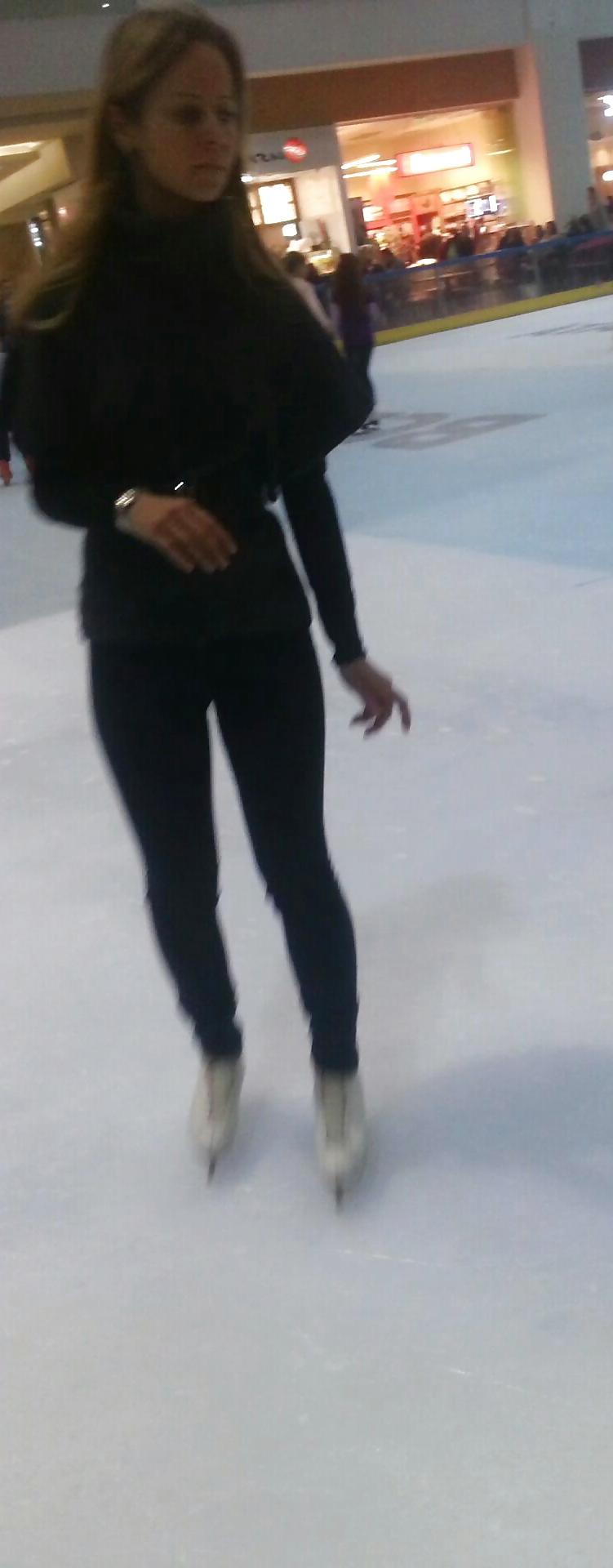 21P Spy sexy teens patinoar romanian